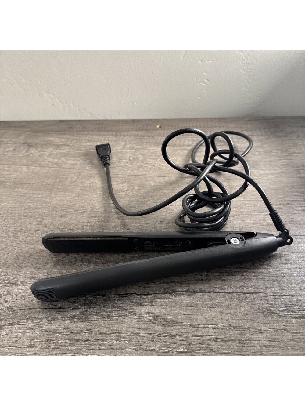 H2pro Flat Iron Hair Straightener Black 450 Degrees 1 Inch BDM1